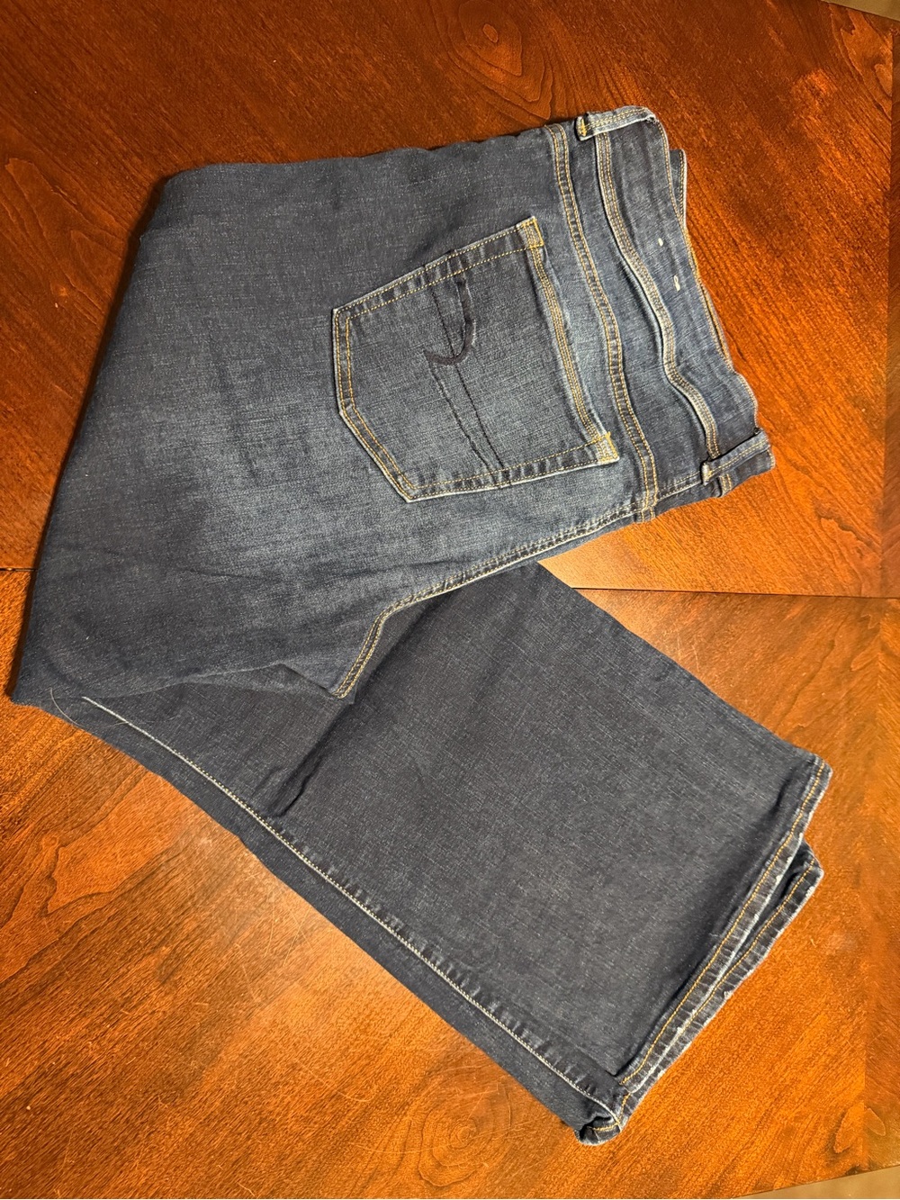 American Eagle Outfitters Women’s Boot Cut Jeans in Dark Blue Denim